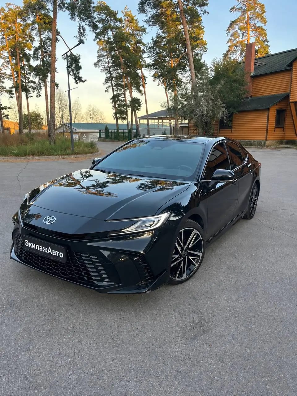 Toyota Camry 2025 года