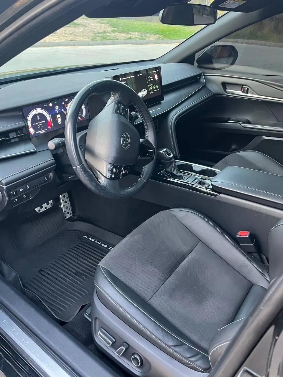 Место водителя Toyota Camry 2025 года